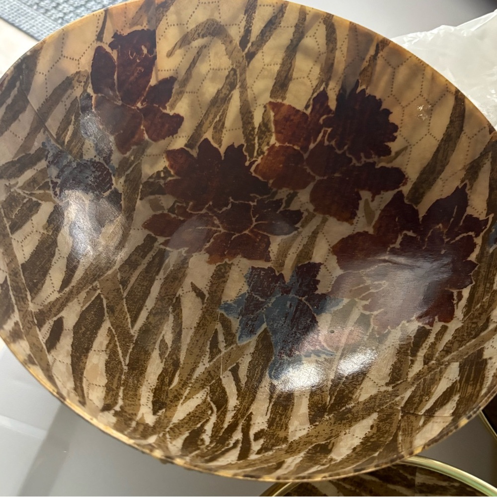 Floral Patterned Dinnerware Set - Picture 6 of 7